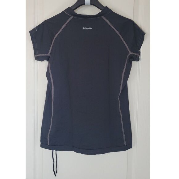 Columbia Omni Shade Tank with Front Pocket - Picture 2 of 4